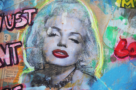 Beautiful Mini Monroe